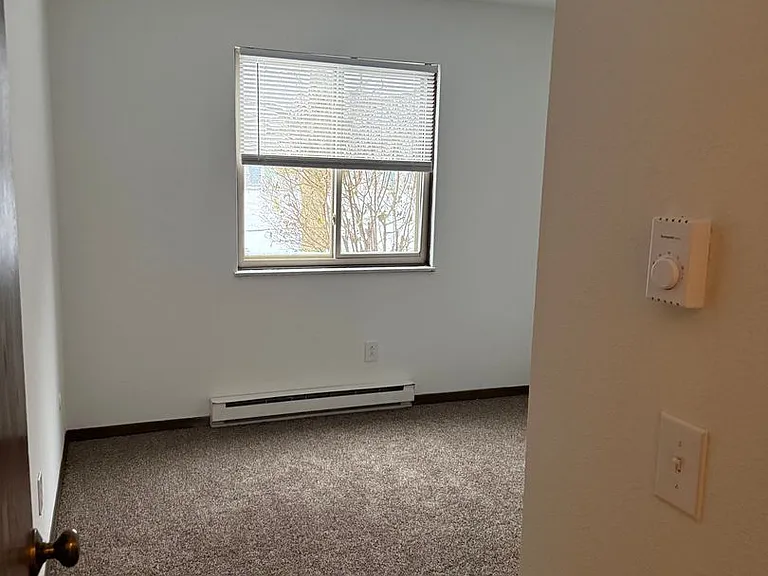807 Three Meadows Dr — Photo 8