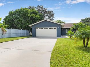 201 176th Ave E, Redington Shores, FL 33708