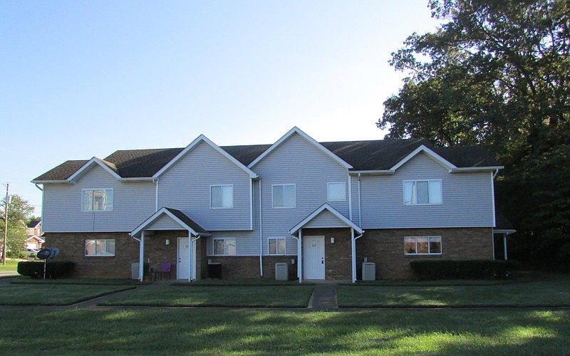 1st image of 131 S Lorraine St APT 406