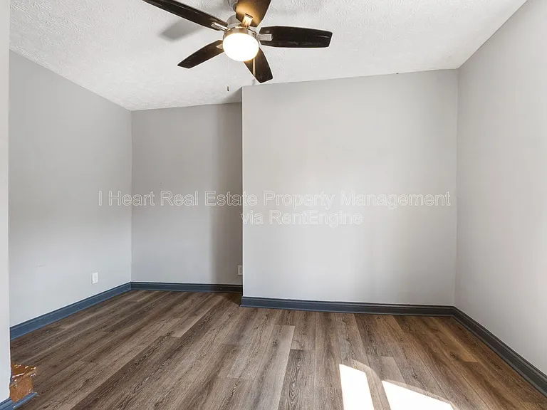 957 Harrison Ave — Photo 14