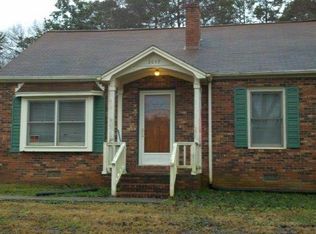 3649 Falling Creek Rd, Hickory, NC 28601