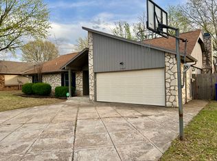 3409 W El Paso St, Broken Arrow, OK 74012