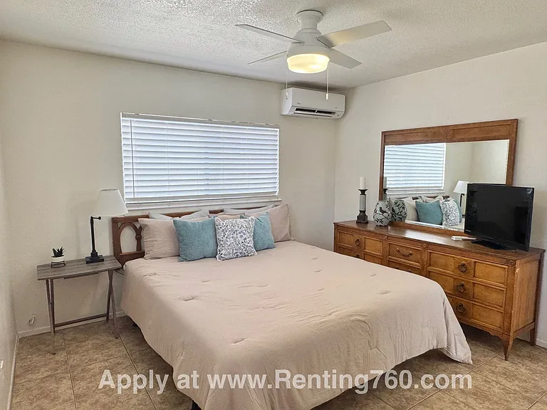 6372 Cahuilla Ave — Photo 17