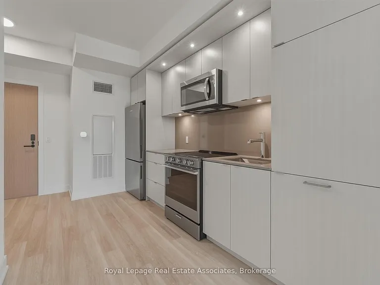 25 Cordova Ave #1112 — Photo 5