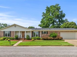 1510 Quail Run Dr, Tuscaloosa, AL 35406