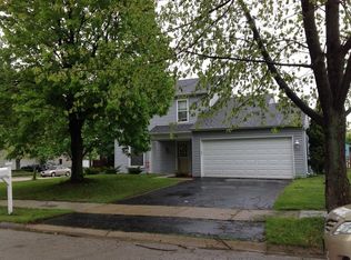 2275 Highfield Ln, Aurora, IL 60504