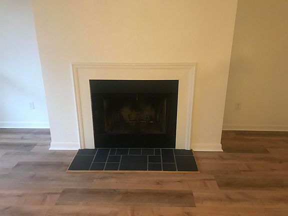 4th image of 7112 Pine Ct