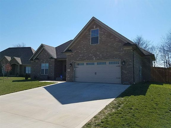 2nd image of 470 Montrose Ct