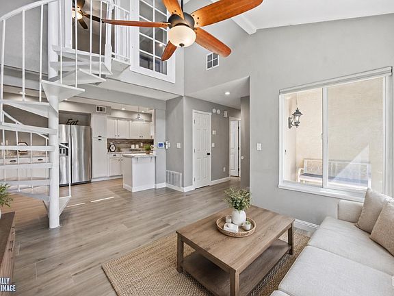3rd image of 5201 Dunsmuir Rd APT 38