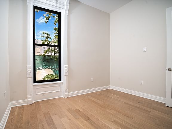 5th image of 29 Herkimer St APT 2