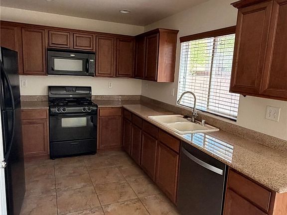 5th image of 7969 Valladolid Ave