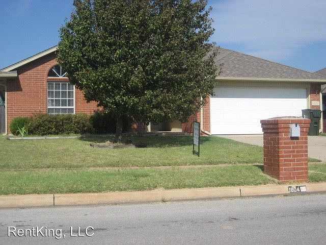 1st image of 1804 Clearwater Dr