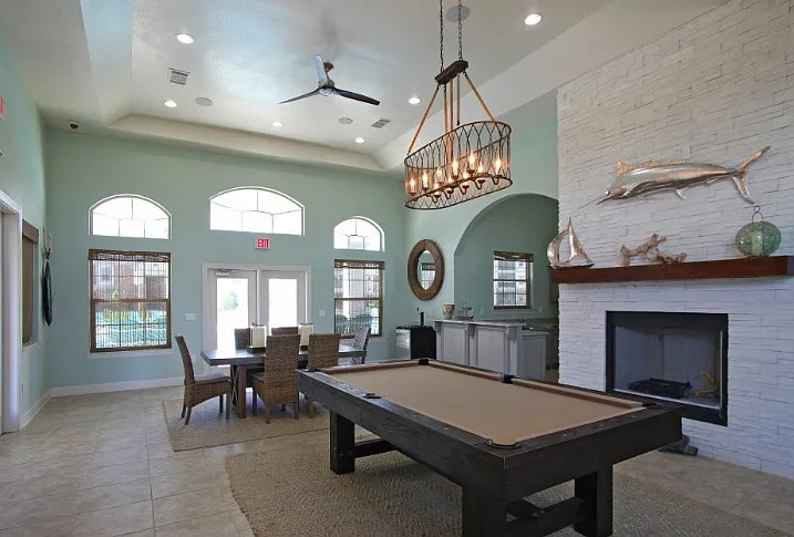 Cameron Isles Apartment Homes — Photo 17