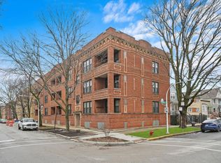 3108 W Cullom Ave #2, Chicago, IL 60618