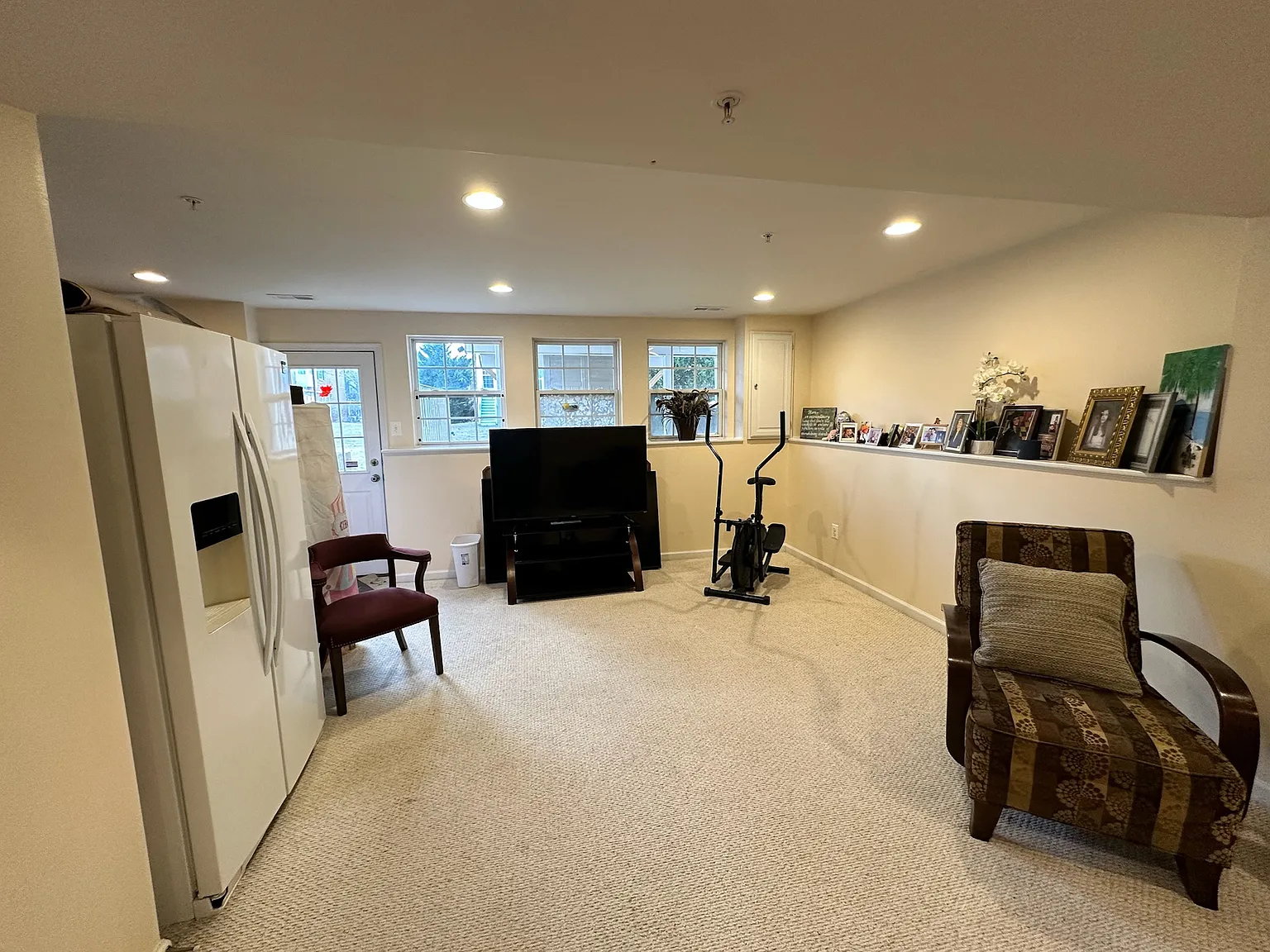 9411 Prospect Hill Pl — Photo 3
