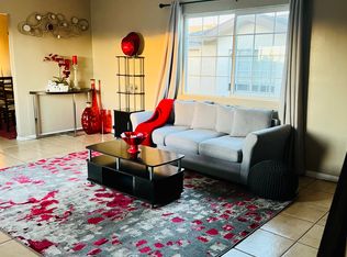 (Undisclosed Address), Los Angeles, CA 90044