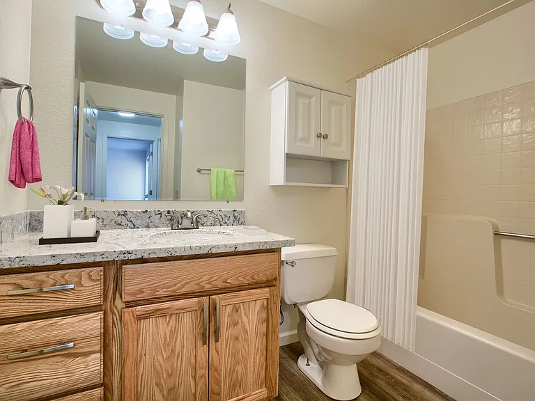 Campus Landing Apartments — Photo 7