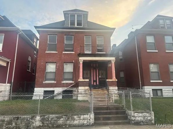 3500 Greer Ave, Saint Louis, MO 63107