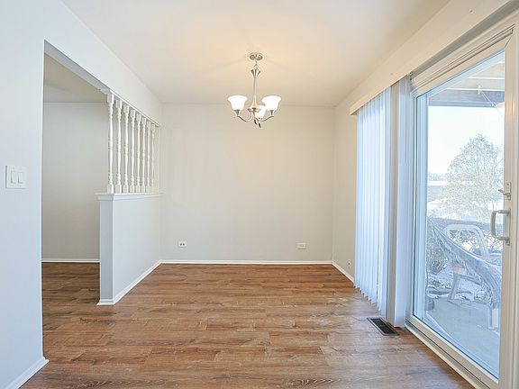 5th image of 600 Stone Circle Ct Unit W1