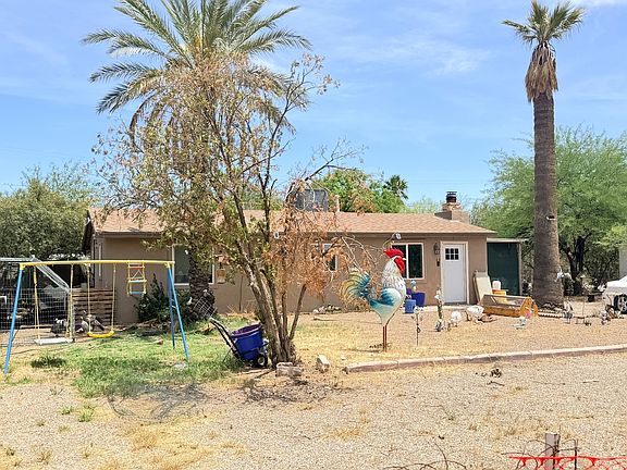 2nd image of 1625 S Winmor Ave
