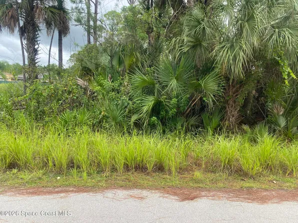 427 Garnet St, Palm Bay, FL 32908