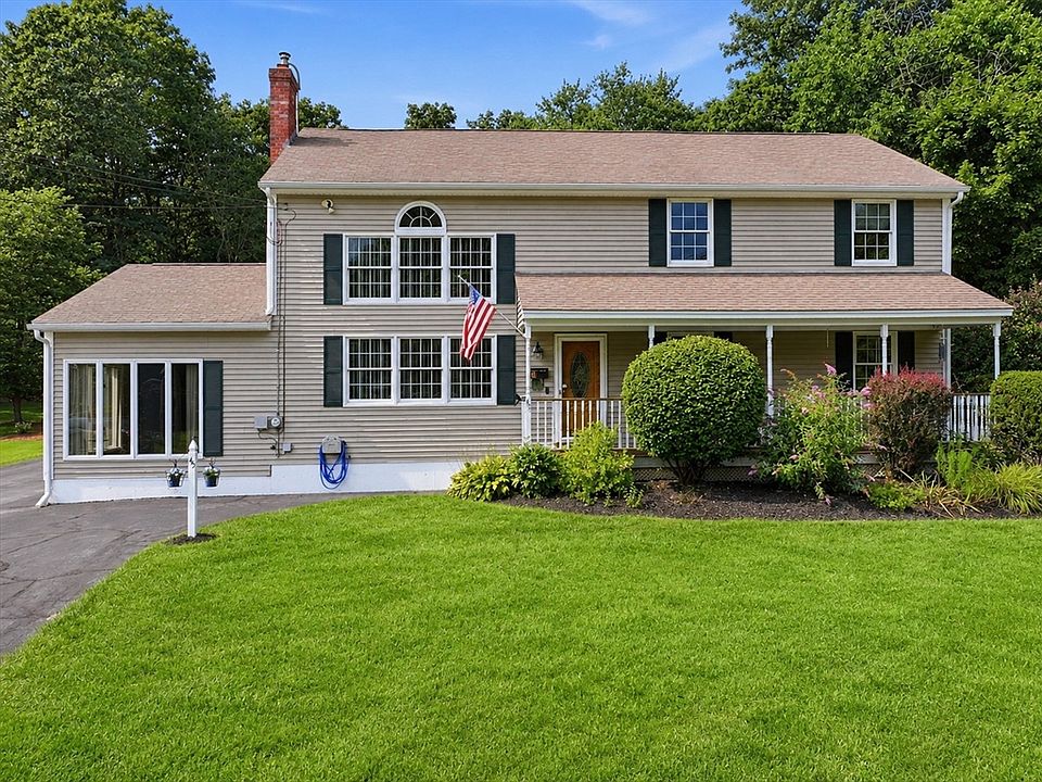 1st image of 45 Stoneleigh Rd
