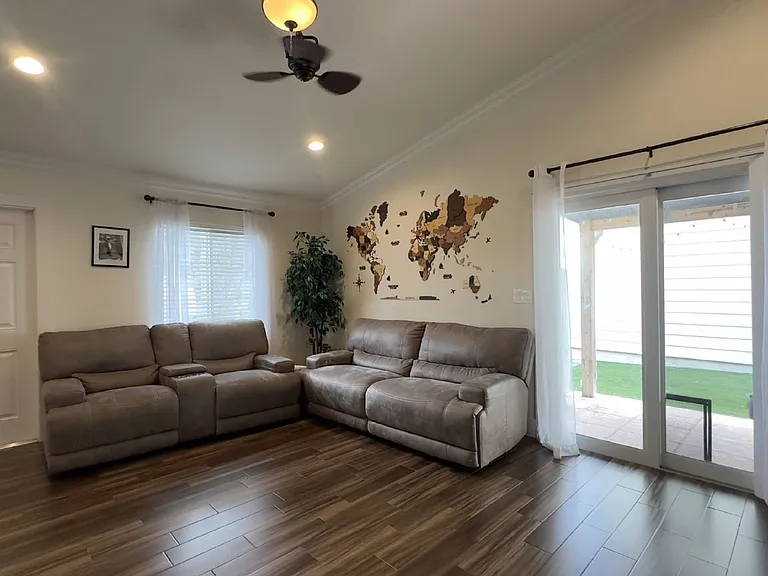 11106 Sacco Dr — Photo 10