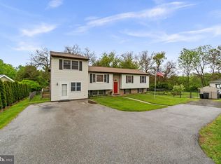 132 Dunrovin Ave, Westminster, MD 21158