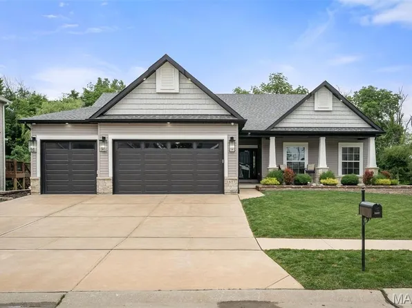 1657 Westlake Ct, Pacific, MO 63069