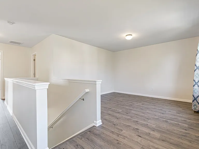 1006 Solomon Ln — Photo 22