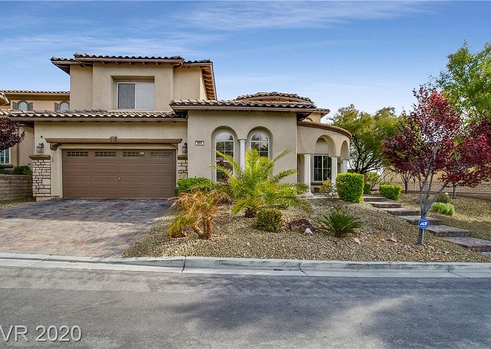 1st image of 884 Loma Bonita Pl