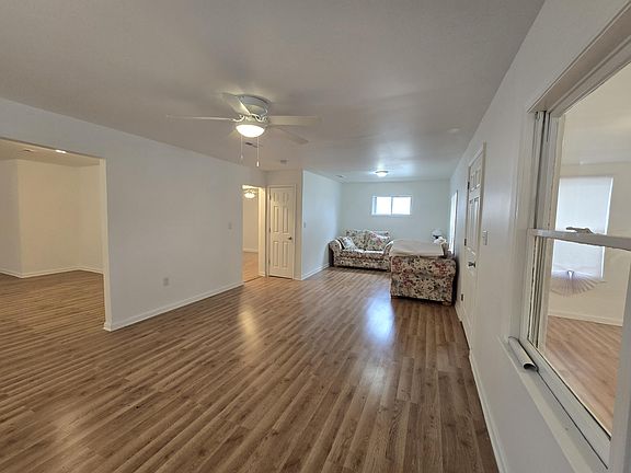 5th image of 2128 Tennessee St