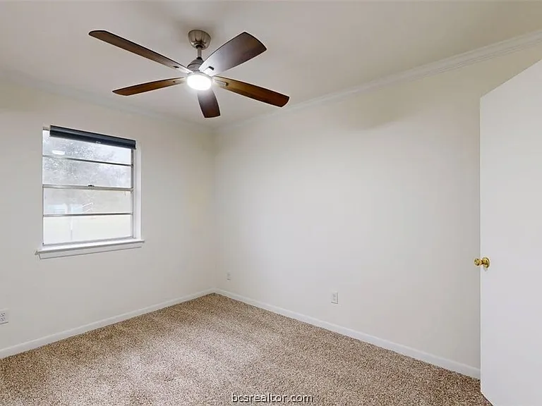 1603 Cloverdale Ct — Photo 10