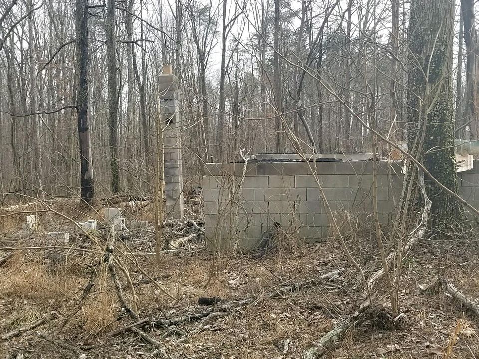 2nd image of 1492 Frazier Rd