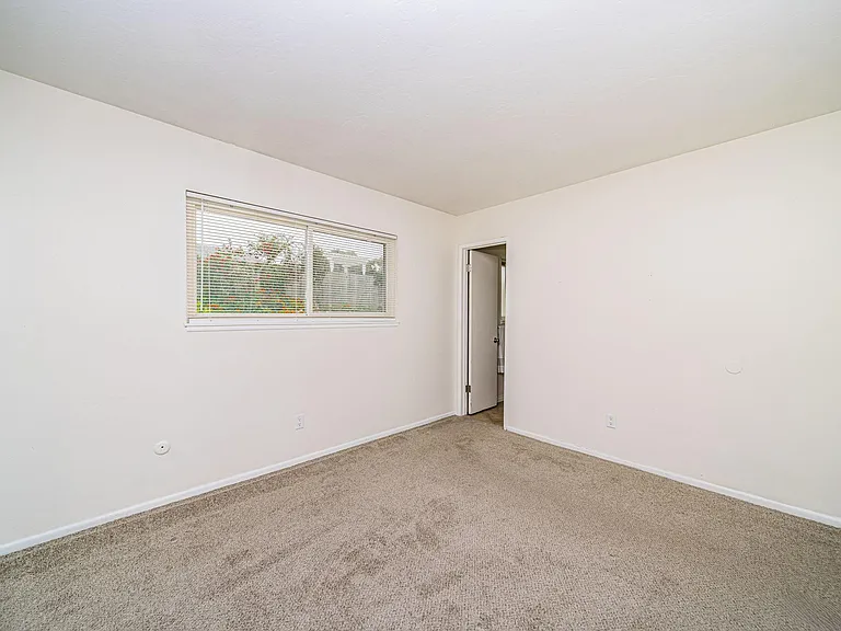 3747 Millikin Ave — Photo 19