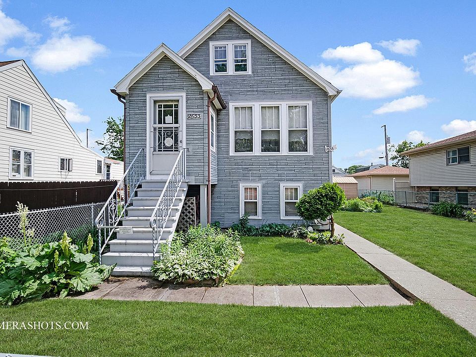 1st image of 2633 W 98th St
