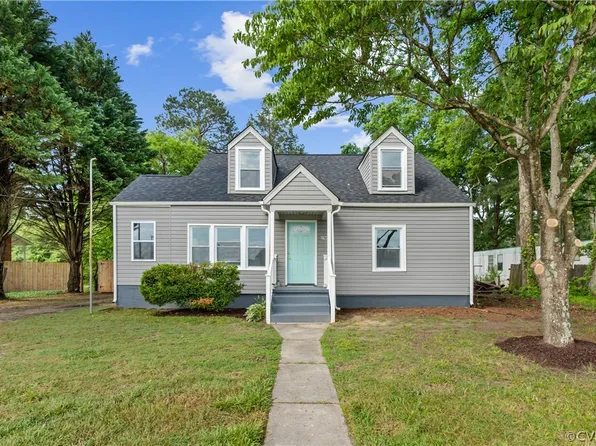2768 County Dr, Petersburg, VA 23803