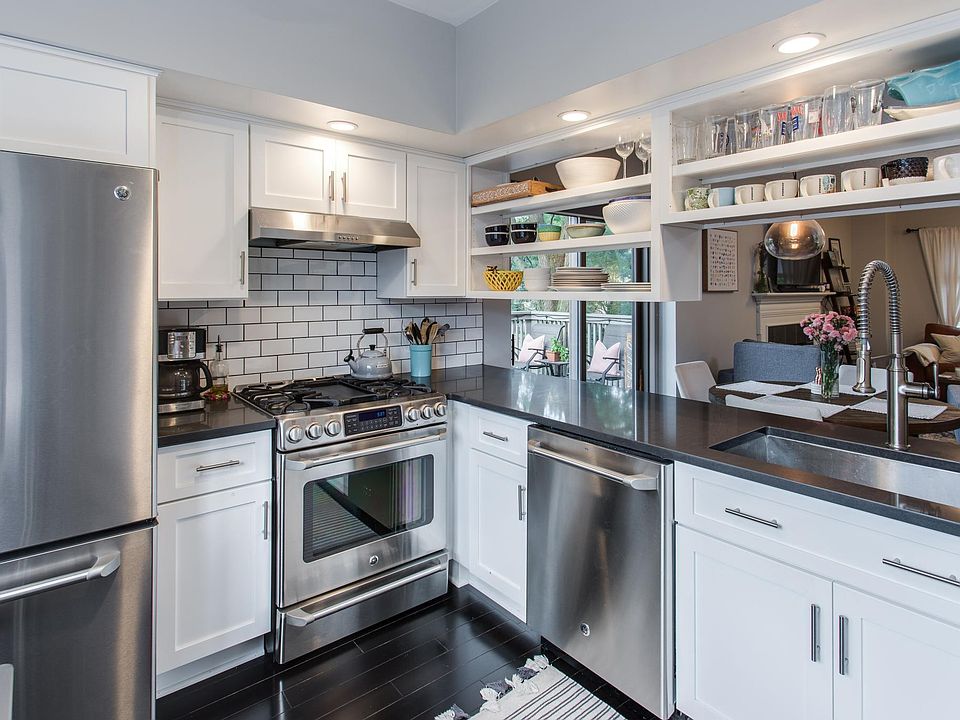 51 Cornhill Pl, Rochester, NY 14608 Zillow