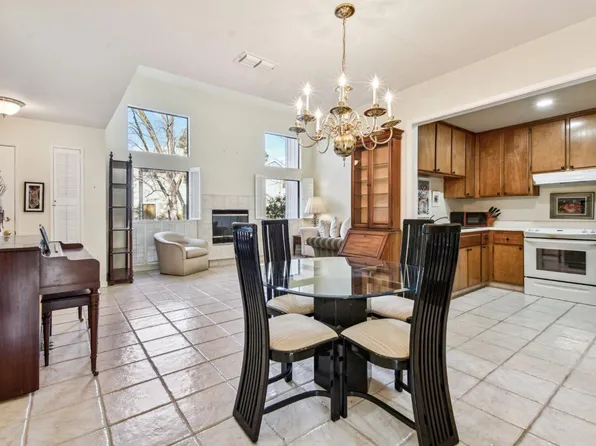 3564 Gold Creek Ln, Sacramento, CA 95827