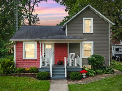 215 S 6th St, Dekalb, IL, 60115