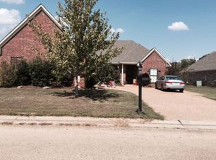 223 Clubview Cir, Pearl, MS 39208
