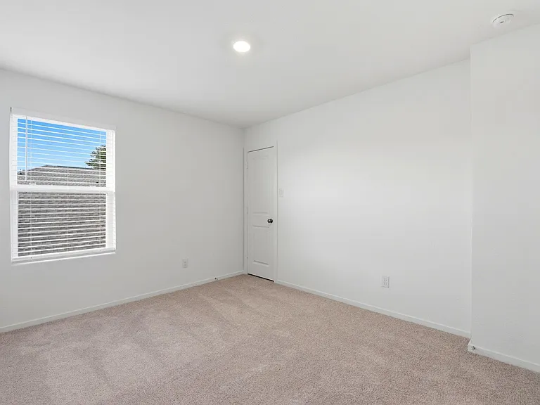 15219 Abella Dr — Photo 31