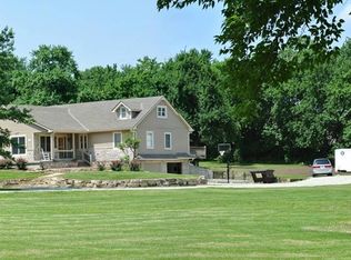 1418 E Meadow Brook Dr, Raymore, MO 64083