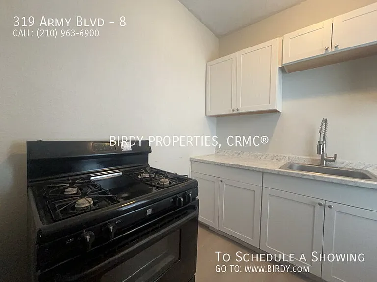 319 Army Blvd #8 — Photo 8
