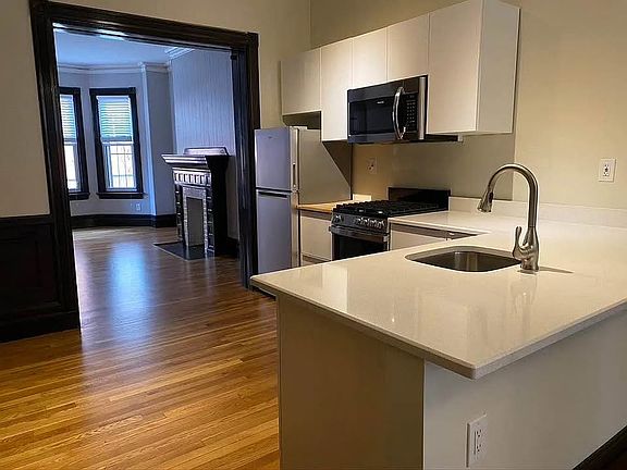3rd image of 5 Highland St #1