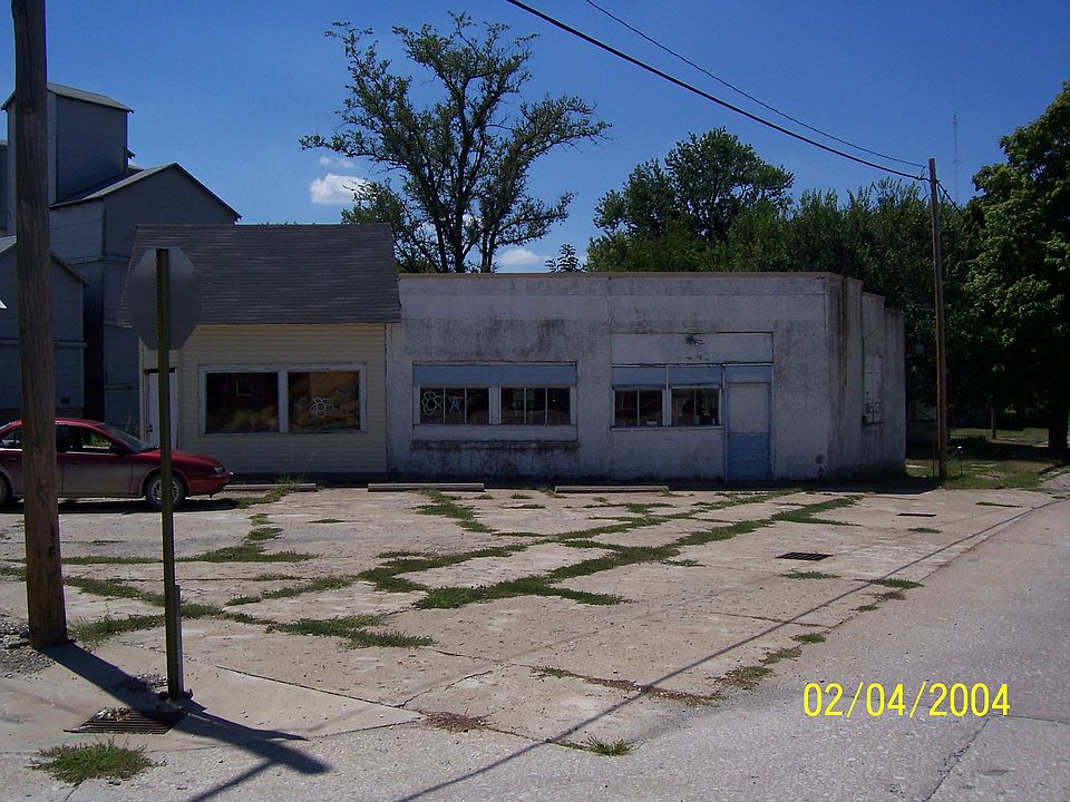 1st image of 229 N Washington St