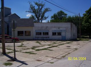 229 N Washington St, Paris, MO 65275
