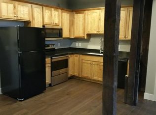 525 H St SW #203, Cedar Rapids, IA 52404
