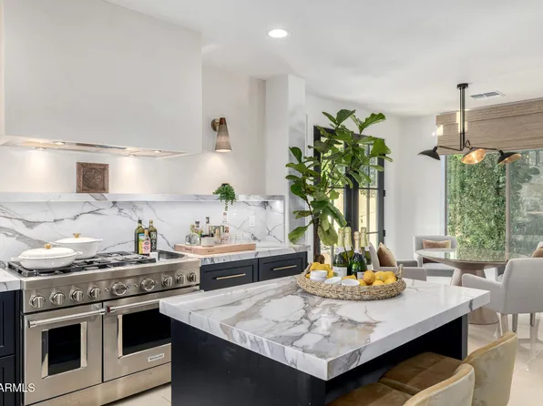 377 W DESERT BROOM Drive, Chandler, AZ 85248