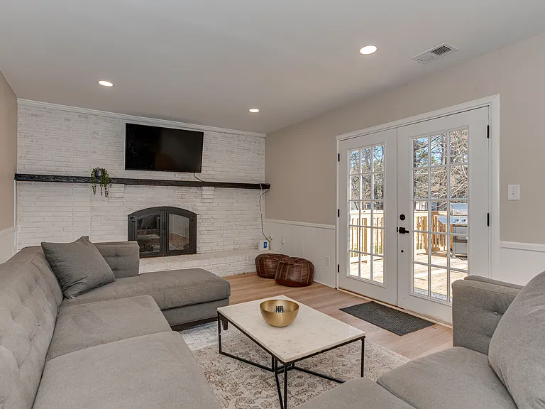 616 Sweetgum Ln — Photo 18